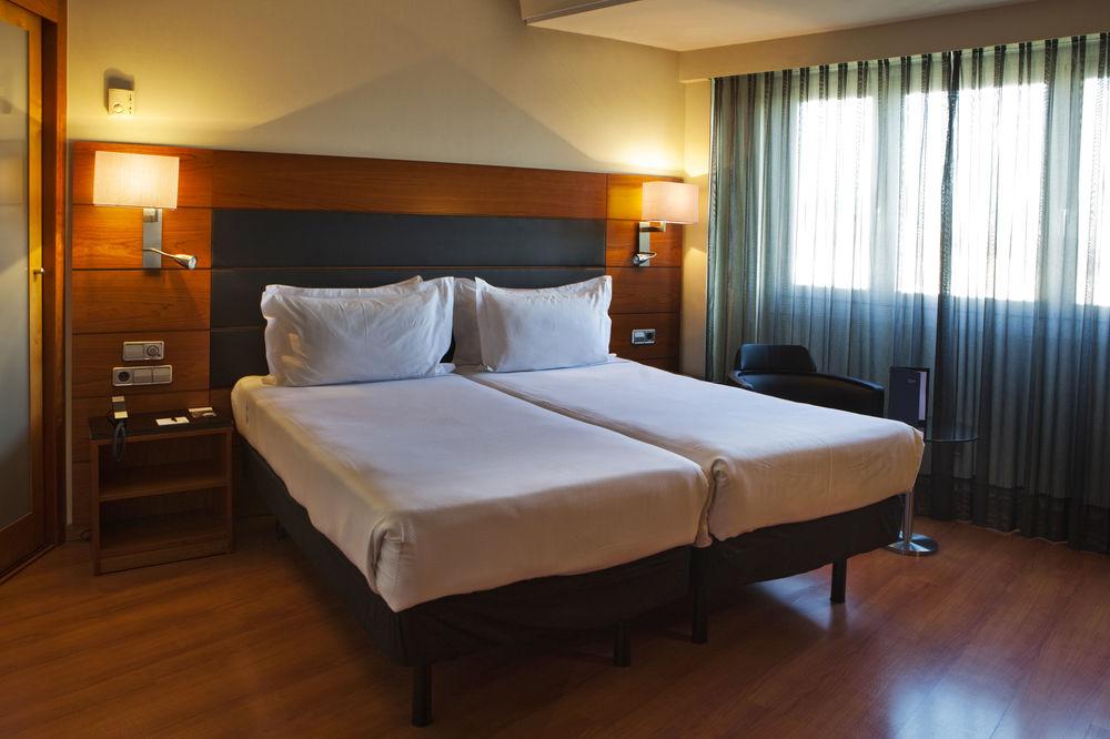 Ac Hotel Carlton Madrid By Marriott Εξωτερικό φωτογραφία