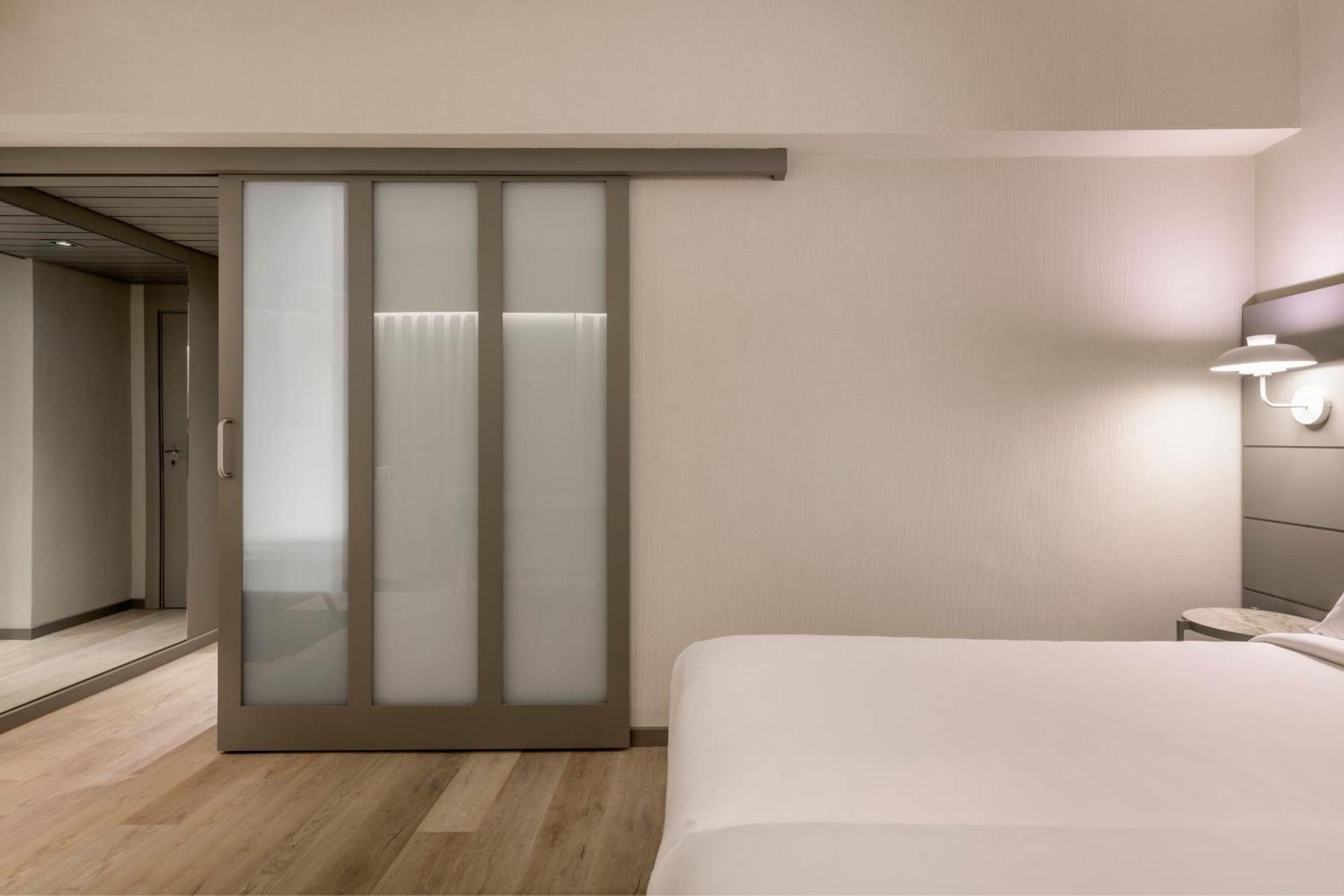 Ac Hotel Carlton Madrid By Marriott Εξωτερικό φωτογραφία