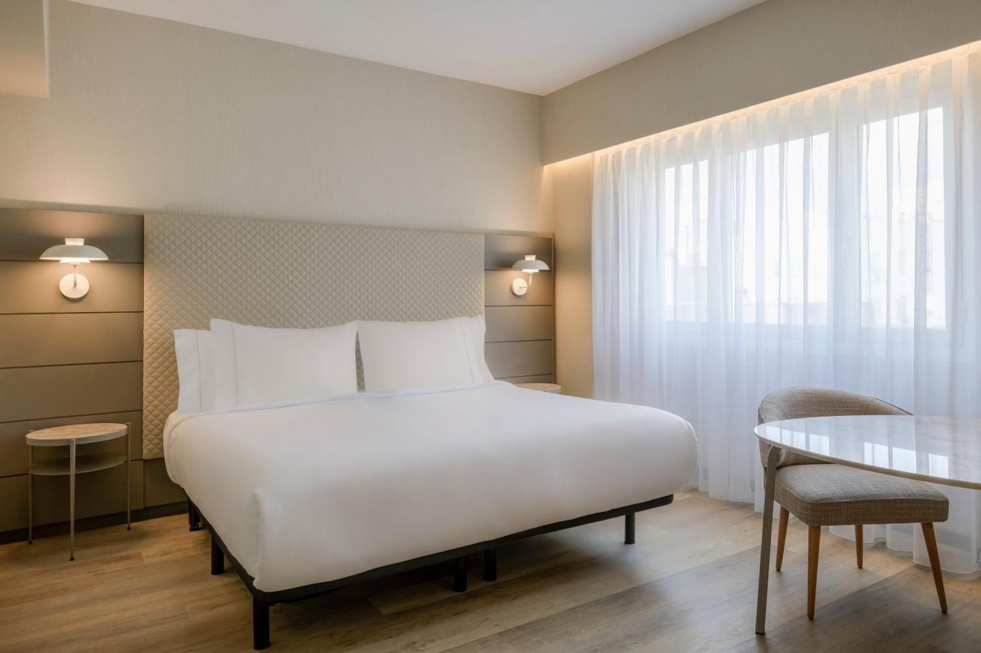 Ac Hotel Carlton Madrid By Marriott Εξωτερικό φωτογραφία