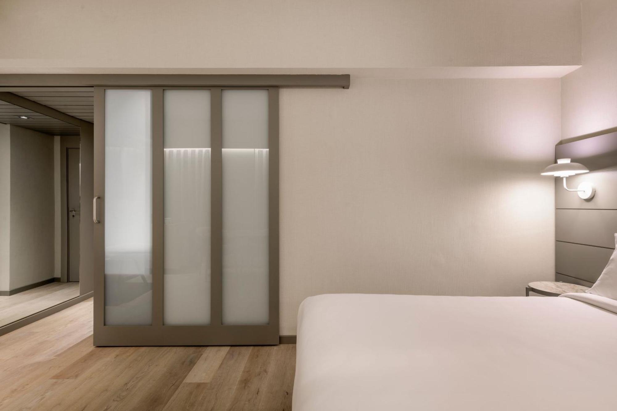 Ac Hotel Carlton Madrid By Marriott Εξωτερικό φωτογραφία